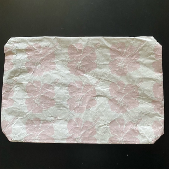 ALOHA Collection Mid Hibiscus Bloom Pouch - Picture 3 of 8